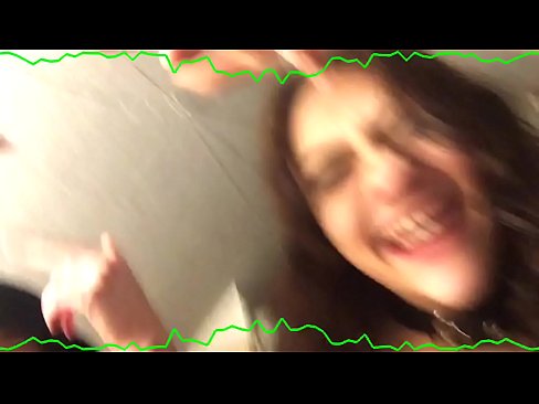 ❤️ 两位性感的黑发美女情感内裤留住混蛋古怪的婊子 ❤️ Porno vk️❤